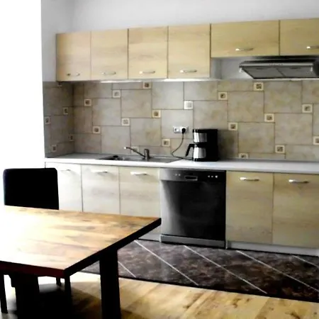 Lejlighed Central Apartments