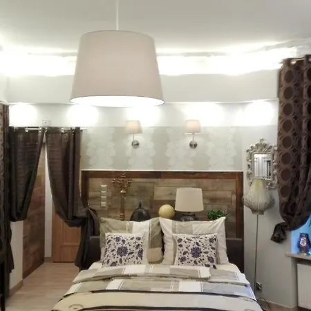 Central Apartments Апартаменти