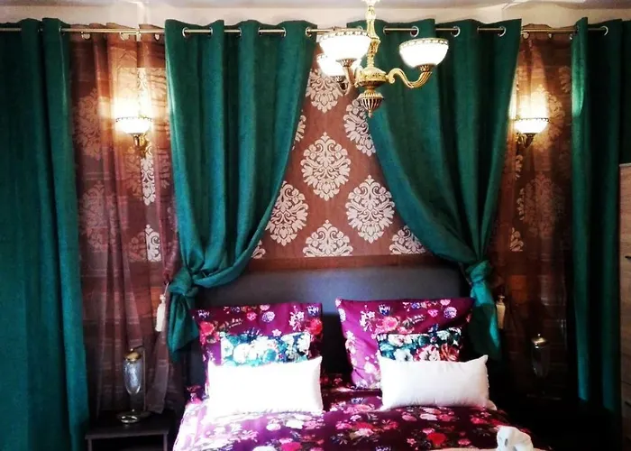 Central Apartments Апартаменты